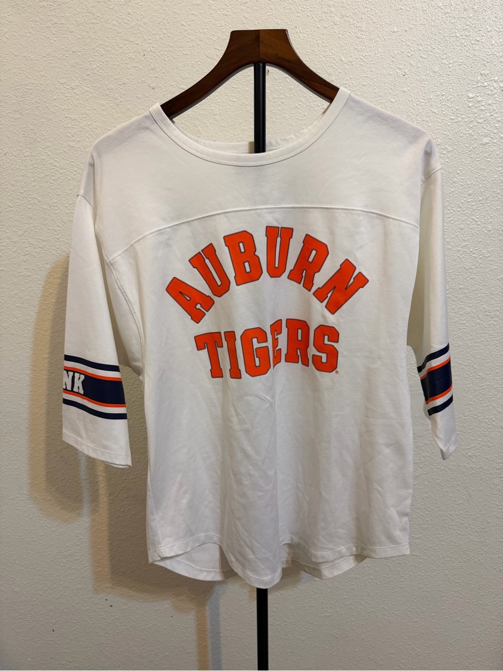 PINK Victoria's Secret White Auburn  Tigers Graphic Jersey top orange Print  Y2K